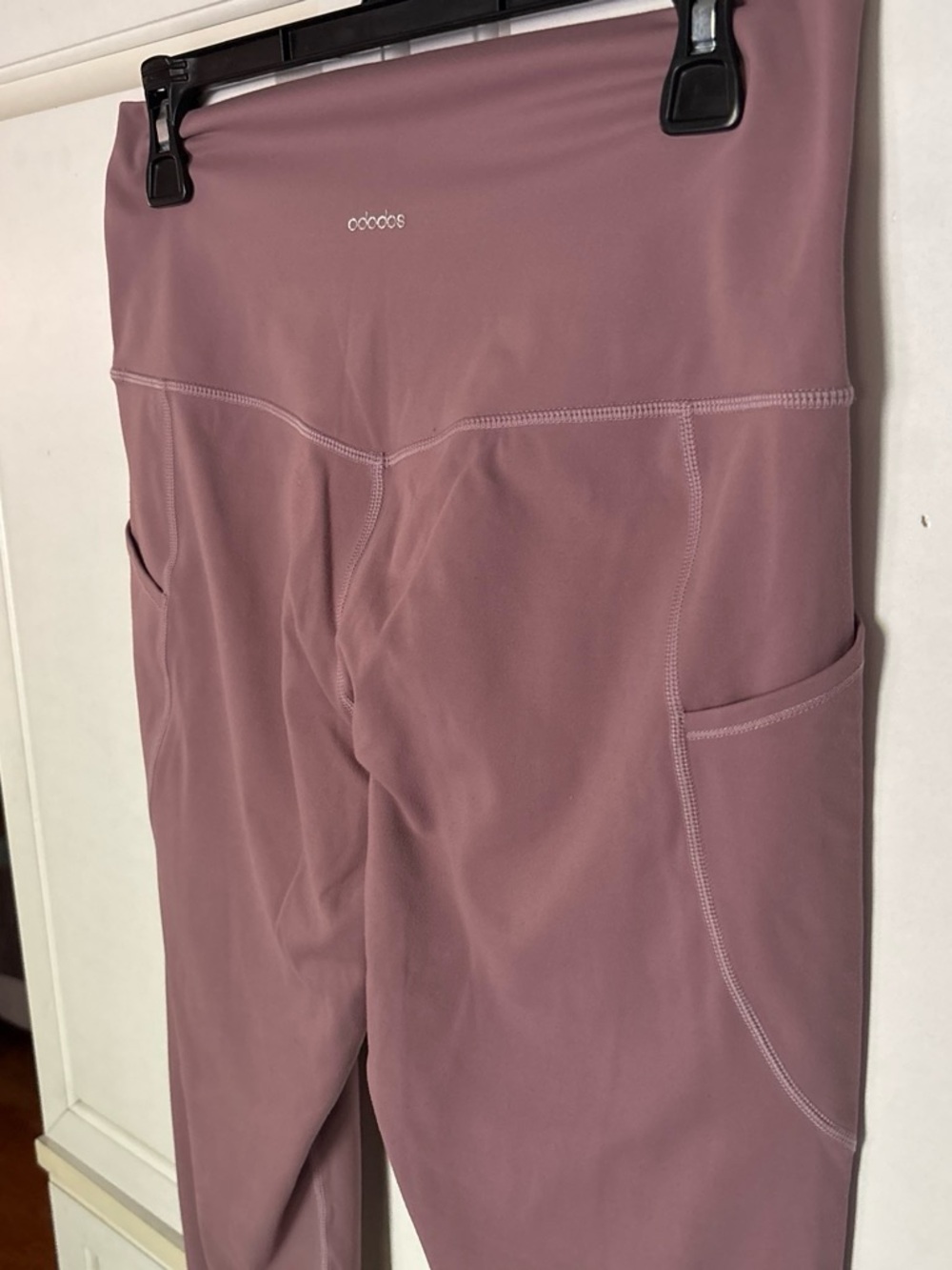 High-Rise Mauve Leggings with Side Pockets - Picture 6 of 8